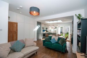 Family Dining Kitchen- click for photo gallery